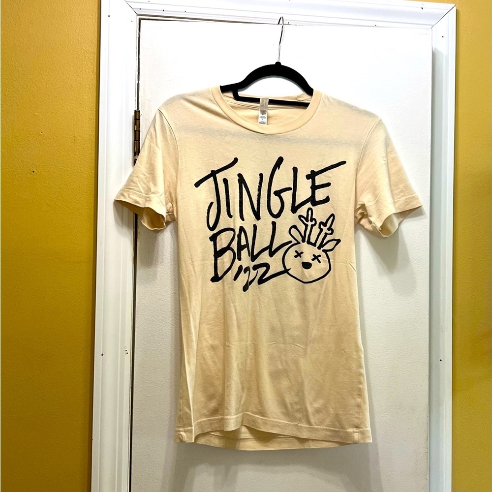 Jingle Ball 2022 Concert T Shirt! EUC
